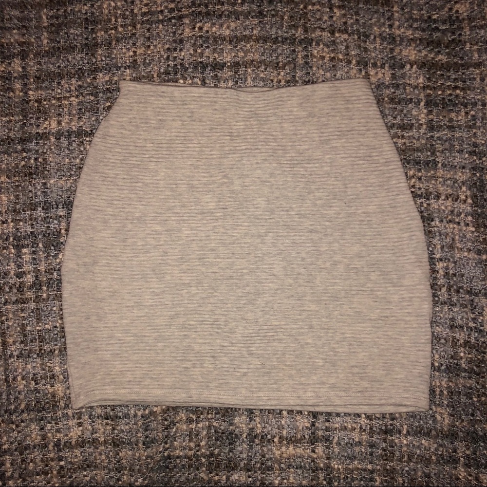 Wilfred free skirt size small